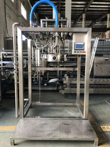 Nouveau Sac Sus304 de Machine de remplissage automatique adapté aux besoins du client de Jucie de laiterie de boisson dans la machine de remplissage de tambour 